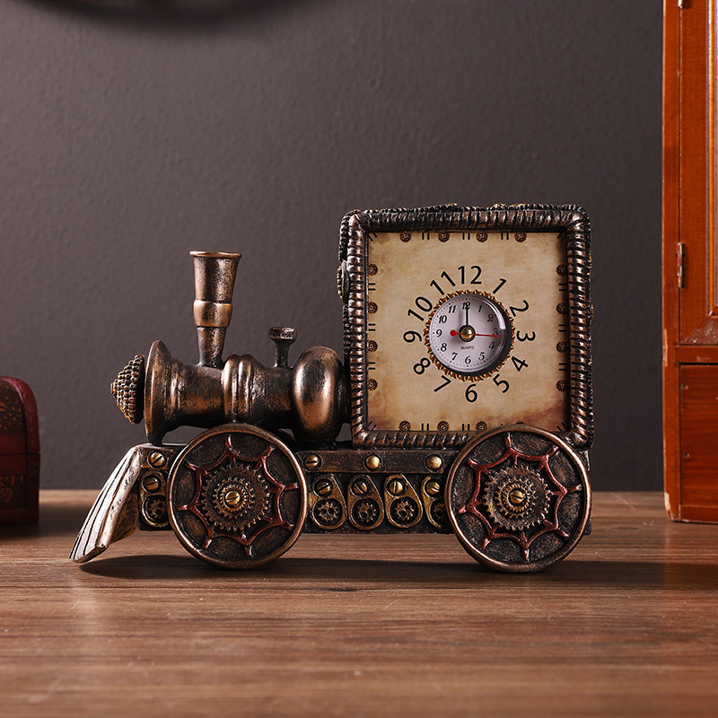 Vintage European Style Camera  - Collectible Vintage Cameras review and price